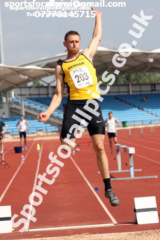 Senior mens long jump, Northern Senior and Under-20s Champs., Sports City, Manchester. Photo: David T. Hewitson/Sports for All Pics